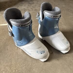 Dalbello Kara Junior Ski Boots - Size 12-13.5 Youth 1 - 2‎ JR 31 - 33 EU 234 mm